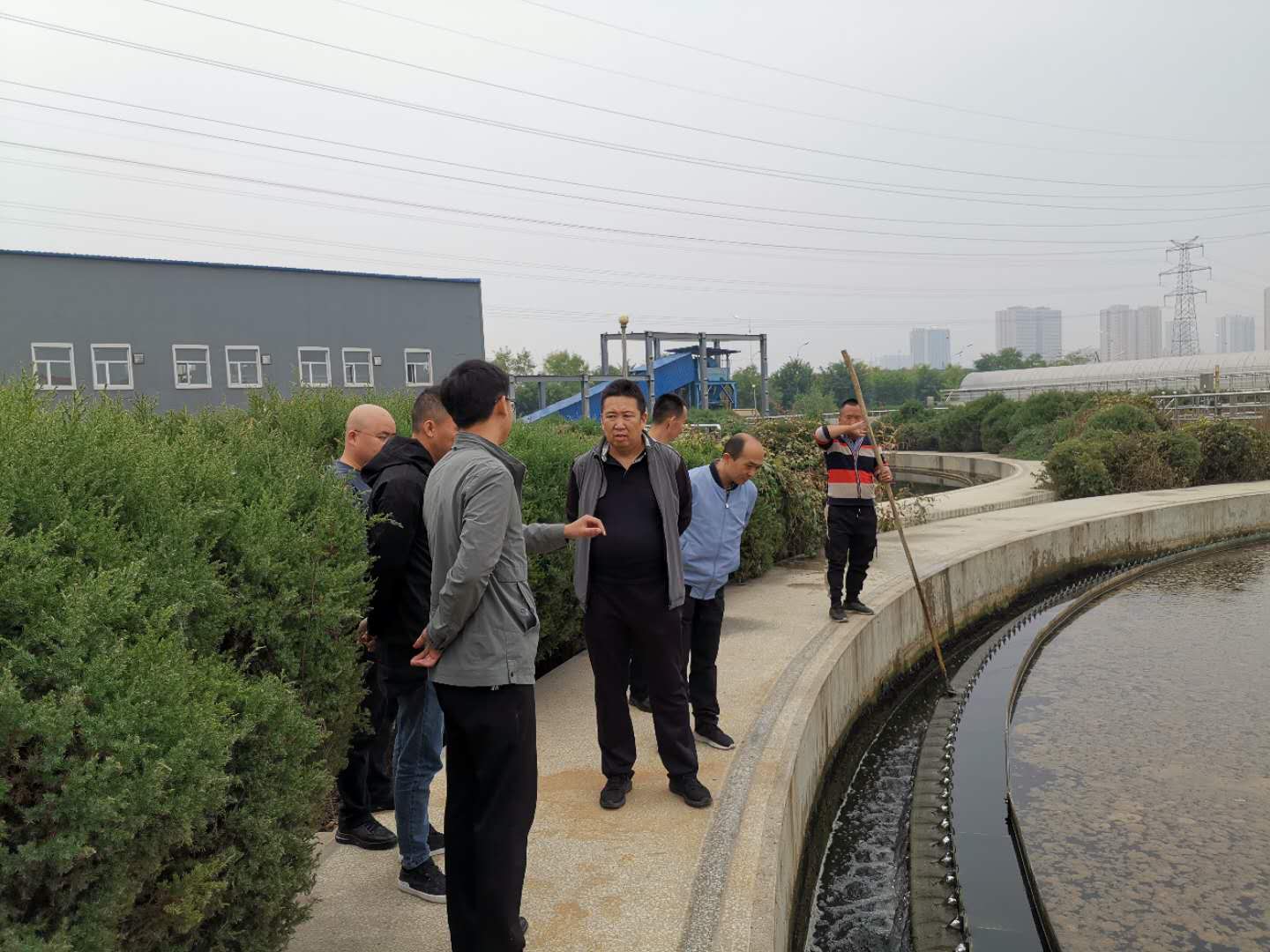 公司總經理王建人在供水、污水生產一線開展風險隱患排查 (2).jpg