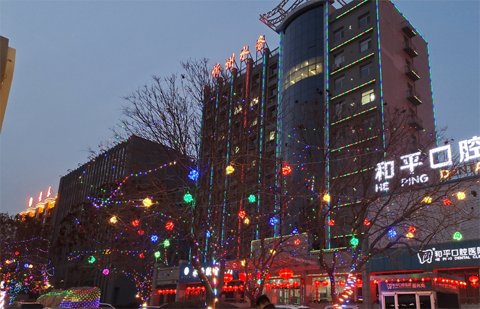 忻州水務(wù)迎“兩節(jié)”扮亮城區(qū)1.png 忻州水務(wù)迎“兩節(jié)”扮亮城區(qū)1.png